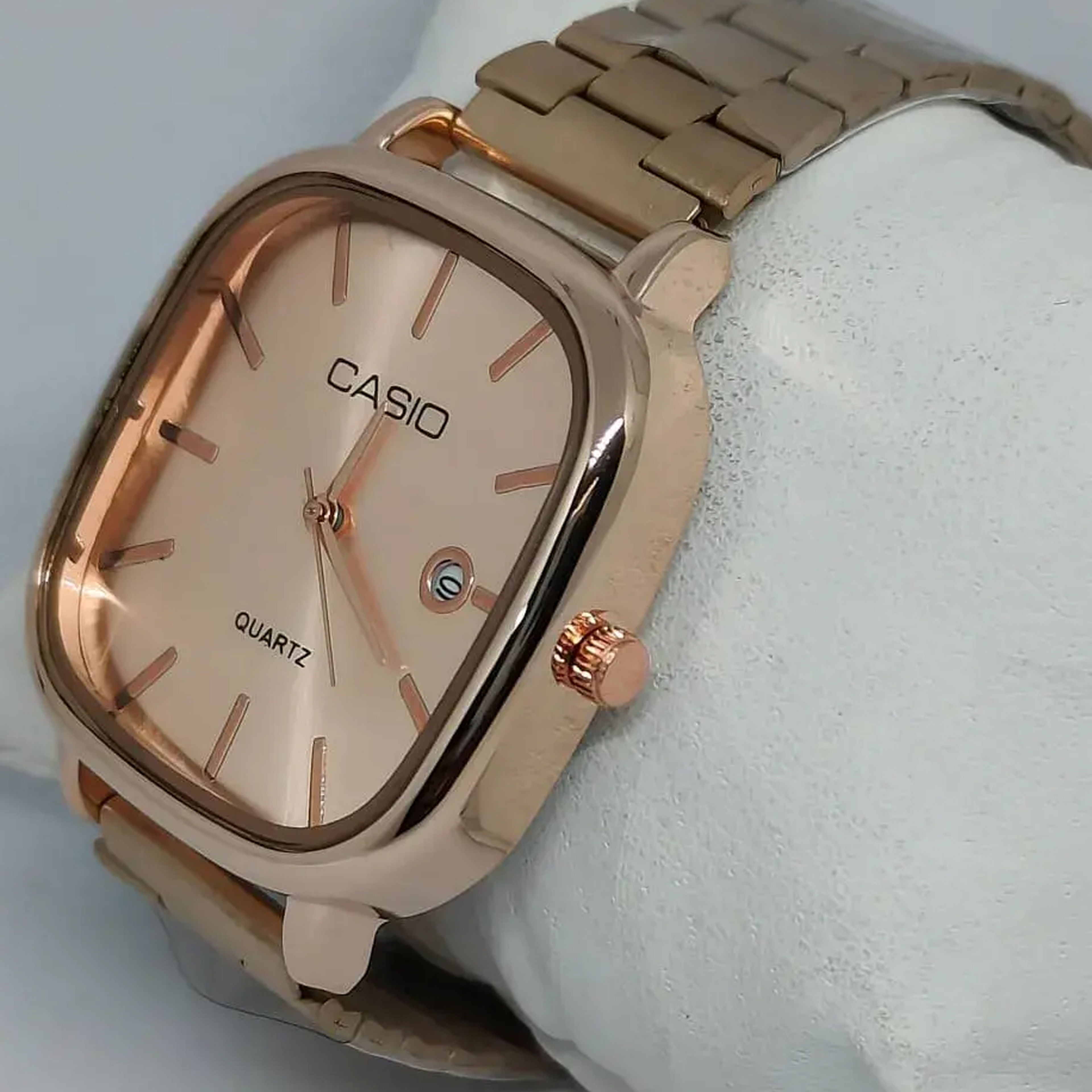 Cassiio Quartz Rose Gold Dial Square Watch – Classic Analog Design ChronoMist