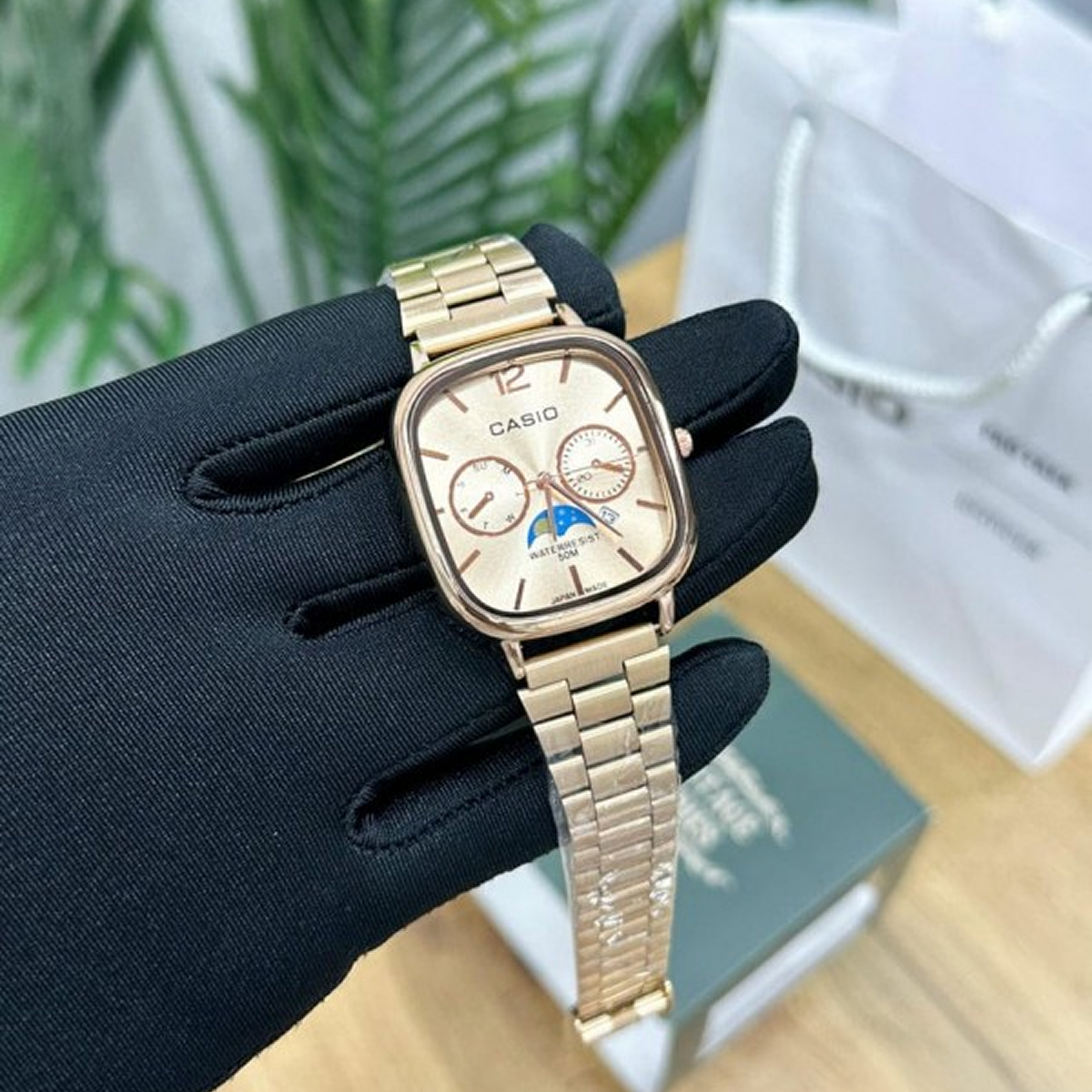 Cassiio Rose Gold Analog Watch with Pink Dial – Moonphase, Day/Date Display, 50M Water Resistant ChronoMist
