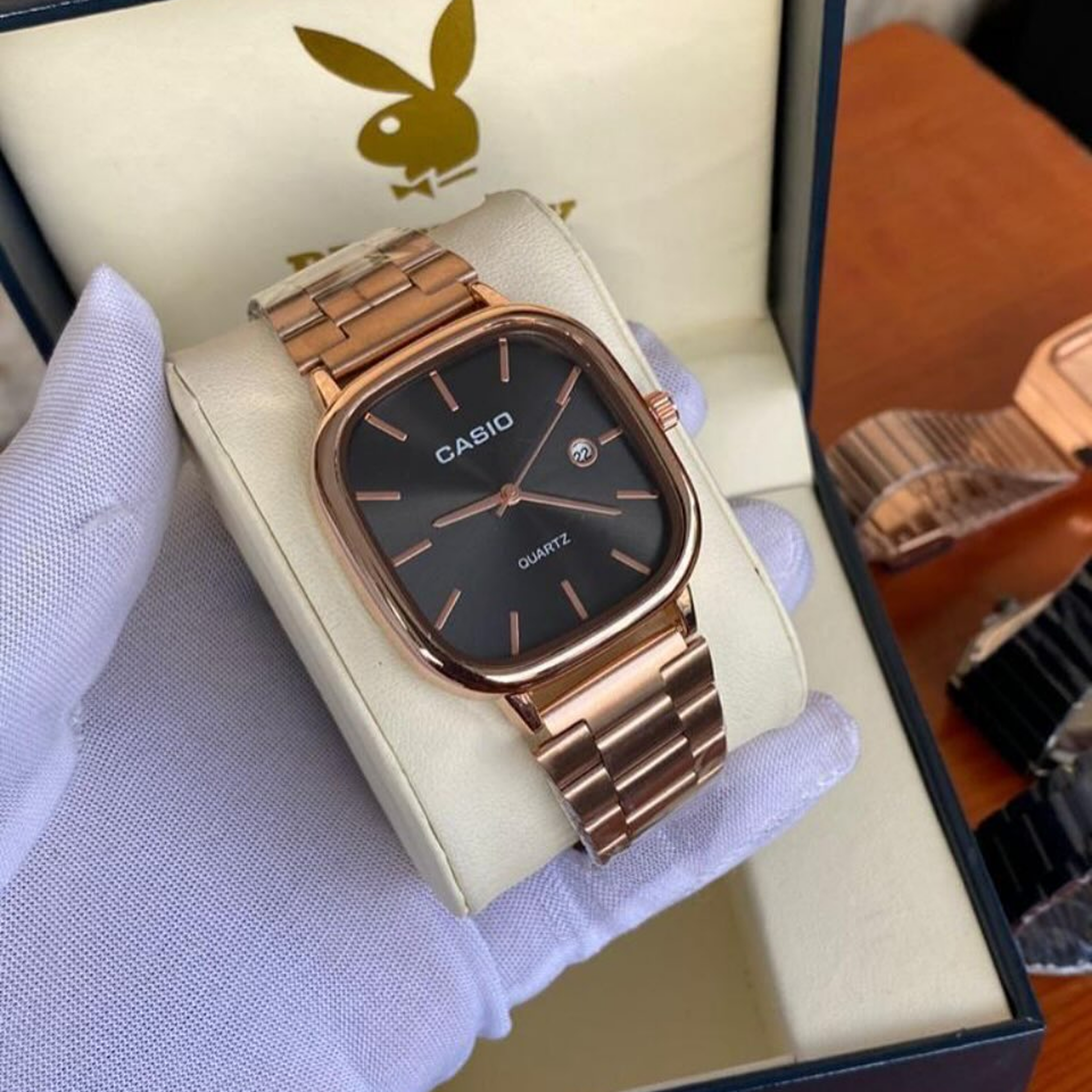 Cassiio Quartz Black Dial Rose Gold Watch – Sleek Modern Classic ChronoMist