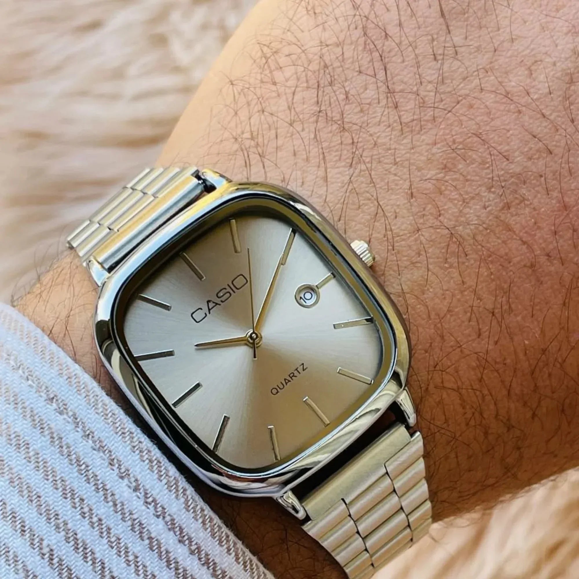Cassio Quartz Watch Vintage Pearl Silver ChronoMist