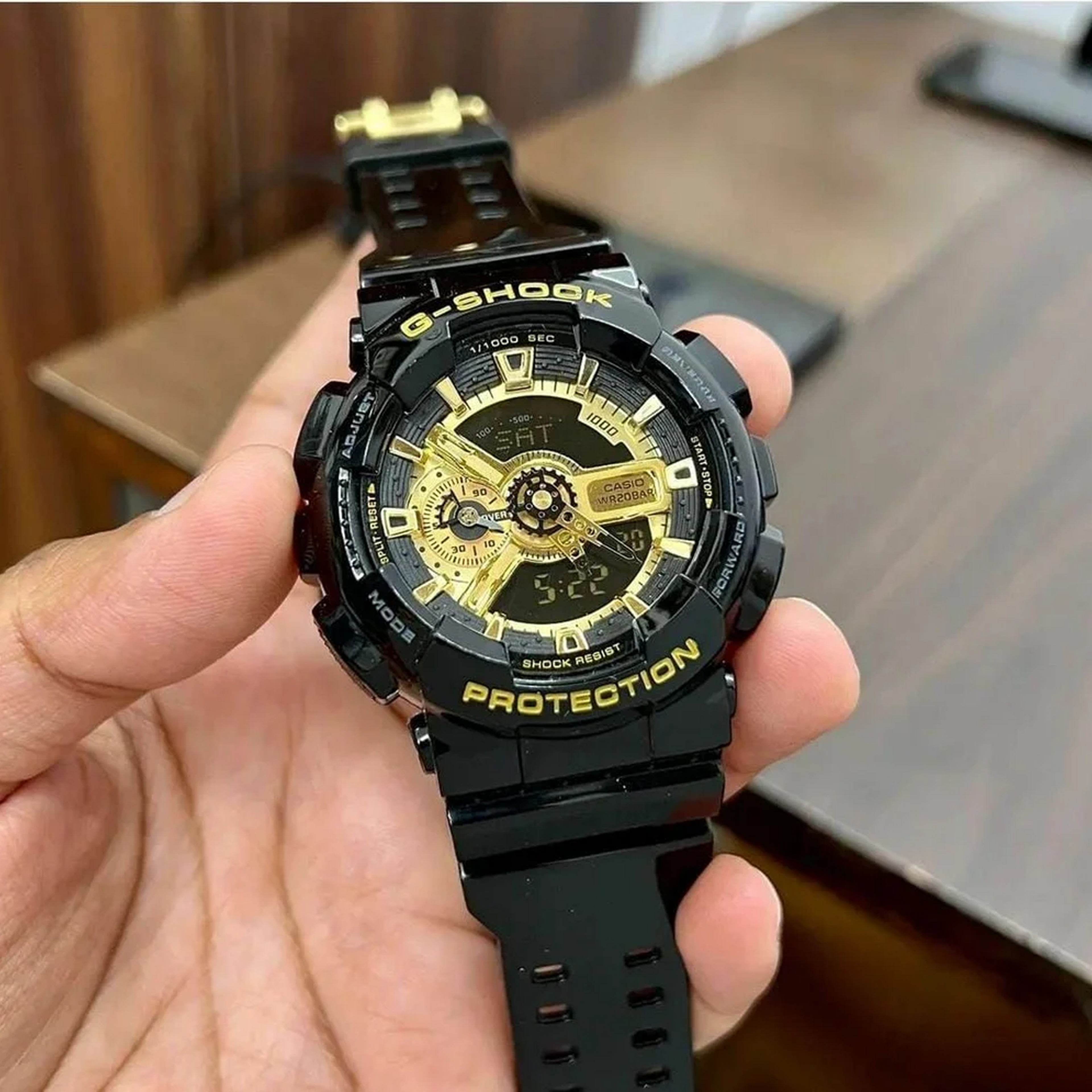 Cassiio G-SHHOOCK Black & Gold Analog-Digital Watch ChronoMist