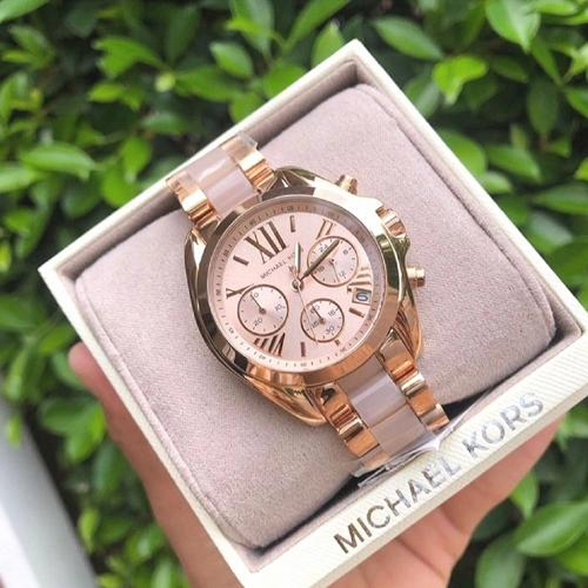 Michaeel Koorrs Analog Rose Dial Women's Watch ChronoMist