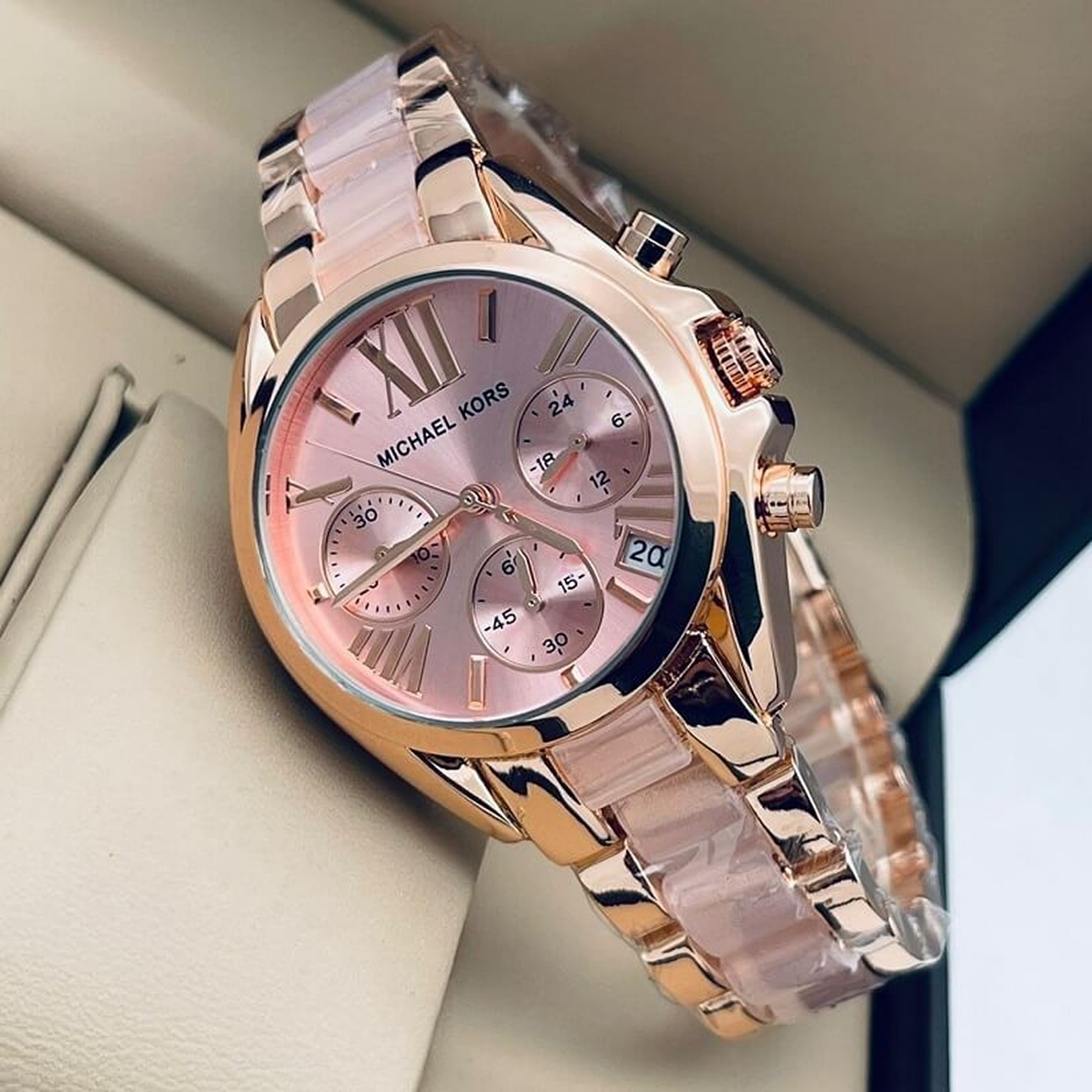 Michaeel Koorrs Analog Rose Dial Women's Watch ChronoMist